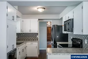 2803 Columbus St SE, Albany, OR 97322 - Photo 6