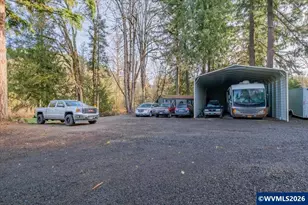 42801 Island Inn Dr, Lebanon, OR 97355 - Photo 14