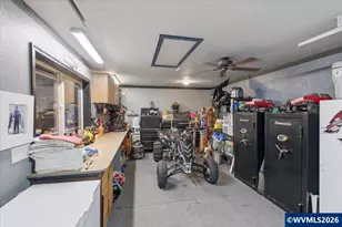 42801 Island Inn Dr, Lebanon, OR 97355 - Photo 28