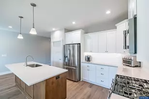 551 SE Arbor St, Sublimity, OR 97385 - Photo 10