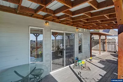 2415 SW Oakwood Dr, Dallas, OR 97338 - Photo 38