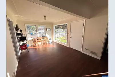 1551 Market St NE, Salem, OR 97301 - Photo 8