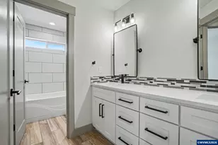 1375 Titan Dr NW, Salem, OR 97304 - Photo 34