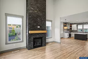 1375 Titan Dr NW, Salem, OR 97304 - Photo 6