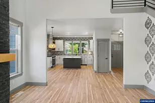 1375 Titan Dr NW, Salem, OR 97304 - Photo 10