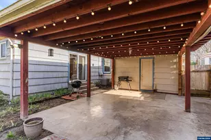 1895 20th St NE, Salem, OR 97301 - Photo 32