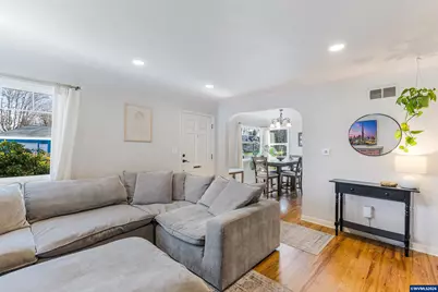 1895 20th St NE, Salem, OR 97301 - Photo 8