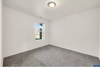 578 SE Lines St, Dallas, OR 97338 - Photo 18