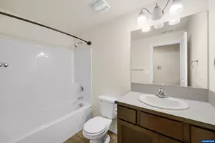 578 SE Lines St, Dallas, OR 97338 - Photo 22