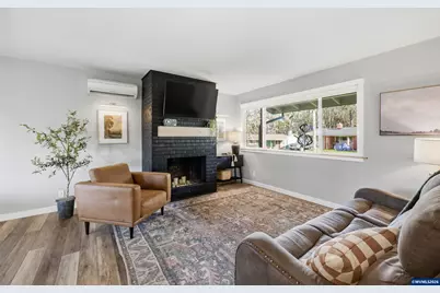 241 NE Azalea Dr, Corvallis, OR 97330 - Photo 6