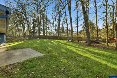 241 NE Azalea Dr, Corvallis, OR 97330 - Photo 30