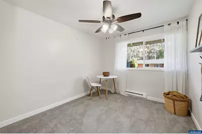 241 NE Azalea Dr, Corvallis, OR 97330 - Photo 24