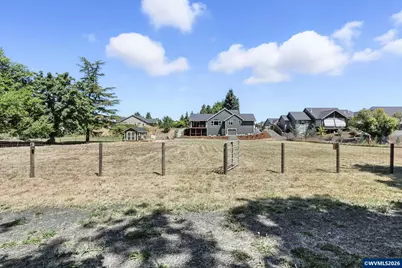 2049 SE Arrowwood Av, Dallas, OR 97338 - Photo 36