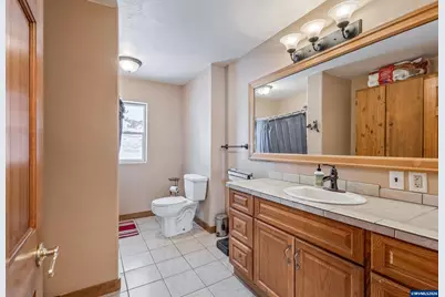 52531 Lost Ponderosa Rd, La Pine, OR 97739 - Photo 18