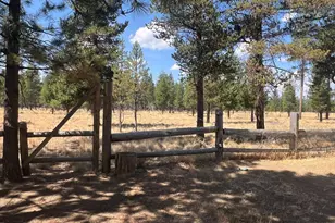 52531 Lost Ponderosa Rd, La Pine, OR 97739 - Photo 2