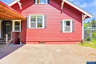 318 Koons St, Silverton, OR 97381 - Photo 38