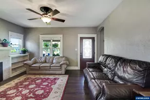 318 Koons St, Silverton, OR 97381 - Photo 6