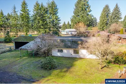 39388 River Dr, Lebanon, OR 97355 - Photo 4