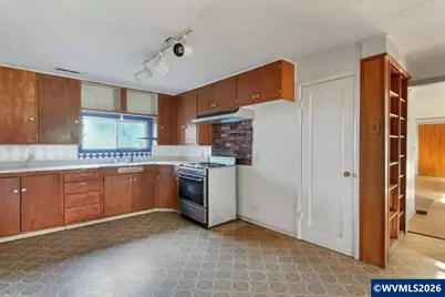 39388 River Dr, Lebanon, OR 97355 - Photo 30