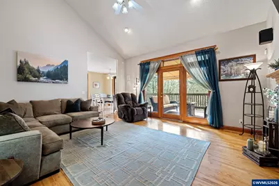 35676 Oak View Dr, Brownsville, OR 97327 - Photo 2