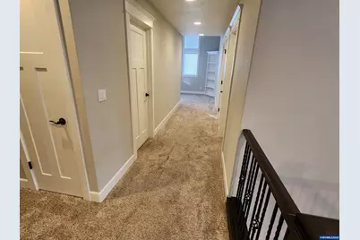 1627 Watson Butte Av SE, Salem, OR 97306 - Photo 24