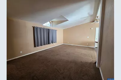 905 Mountain View Dr, Sweet Home, OR 97386 - Photo 12