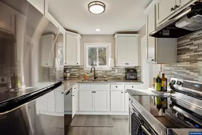 550 Madrona Av S, Salem, OR 97302 - Photo 8