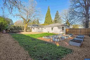 550 Madrona Ave S, Salem, OR 97302 - Photo 24