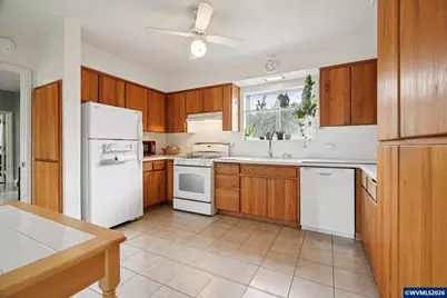 1051 SW Ellis St, Dallas, OR 97338 - Photo 16