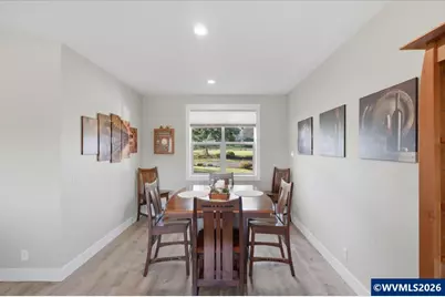 2020 SW Fairview Av, Dallas, OR 97338 - Photo 16