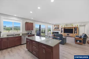 2020 SW Fairview Ave, Dallas, OR 97338 - Photo 12