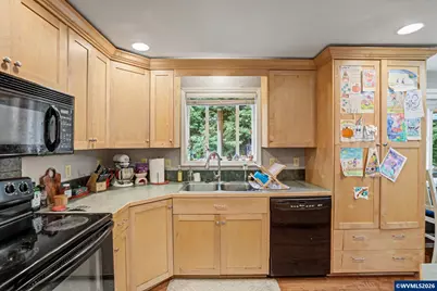 2377 Woodlawn Ct NE, Keizer, OR 97303 - Photo 12