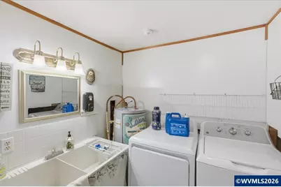30271 Horseshoe Lp, Lebanon, OR 97355 - Photo 32