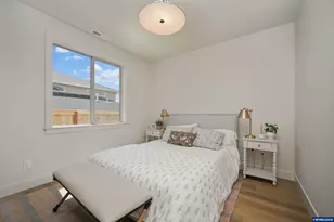 Model D Ballyntyne Rd, Salem, OR 97302 - Photo 40