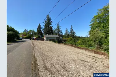 360 View Dr NW, Salem, OR 97302 - Photo 1