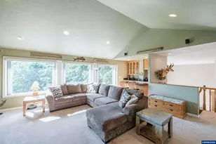 37676 Kathleen Ct, Lebanon, OR 97386 - Photo 16