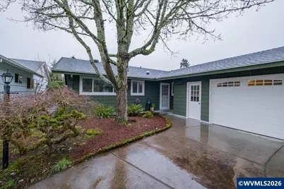 12432 SW King George Dr, King City, OR 97224 - Photo 4