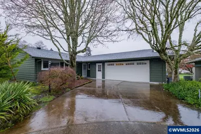 12432 SW King George Dr, King City, OR 97224 - Photo 2