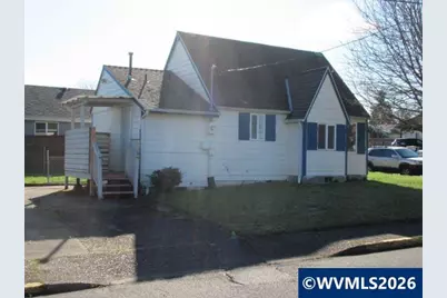 1308 SW 8th St, Dallas, OR 97338 - Photo 4