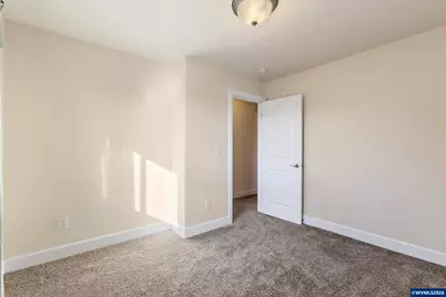 1663 SE Academy St, Dallas, OR 97338 - Photo 30