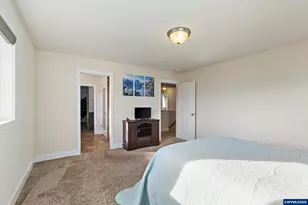 1663 SE Academy St, Dallas, OR 97338 - Photo 20