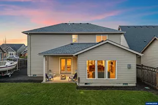 1663 SE Academy St, Dallas, OR 97338 - Photo 32