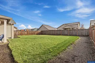 1663 SE Academy St, Dallas, OR 97338 - Photo 34