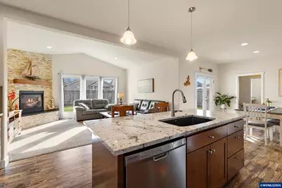 1663 SE Academy St, Dallas, OR 97338 - Photo 10