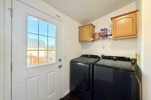 1863 Inland Way, Springfield, OR 97477 - Photo 30