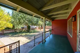 2635 NE Seavy Pl, Corvallis, OR 97330 - Photo 4