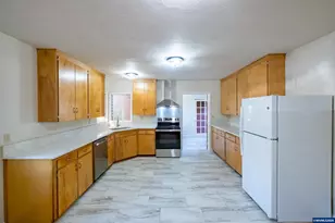 2635 NE Seavy Pl, Corvallis, OR 97330 - Photo 12