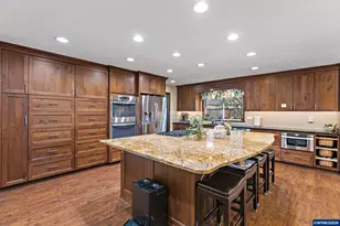 1468 E Burnett St, Stayton, OR 97383 - Photo 14