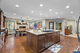 1468 E Burnett St, Stayton, OR 97383 - Photo 12