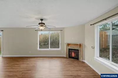 1542 Barnes Av SE, Salem, OR 97306 - Photo 4